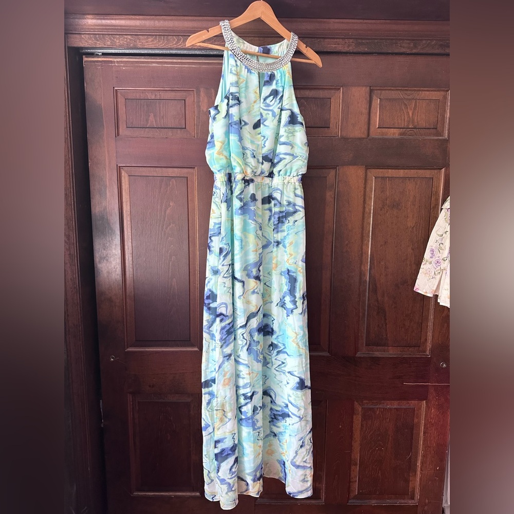 Vince Camuto Abstract Blue and Cream Maxi Dress